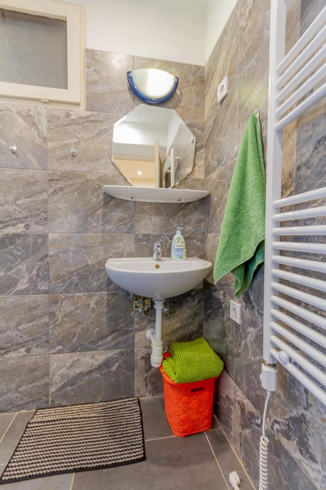 Sera'S Place In My Lovely Budapest Ngoại thất bức ảnh