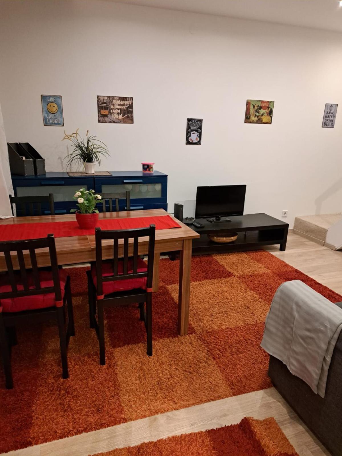 Sera'S Place In My Lovely Budapest Ngoại thất bức ảnh